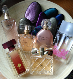 Avon En Sevilen Sonbahar Kış Parfümleri Ve İçerikleri